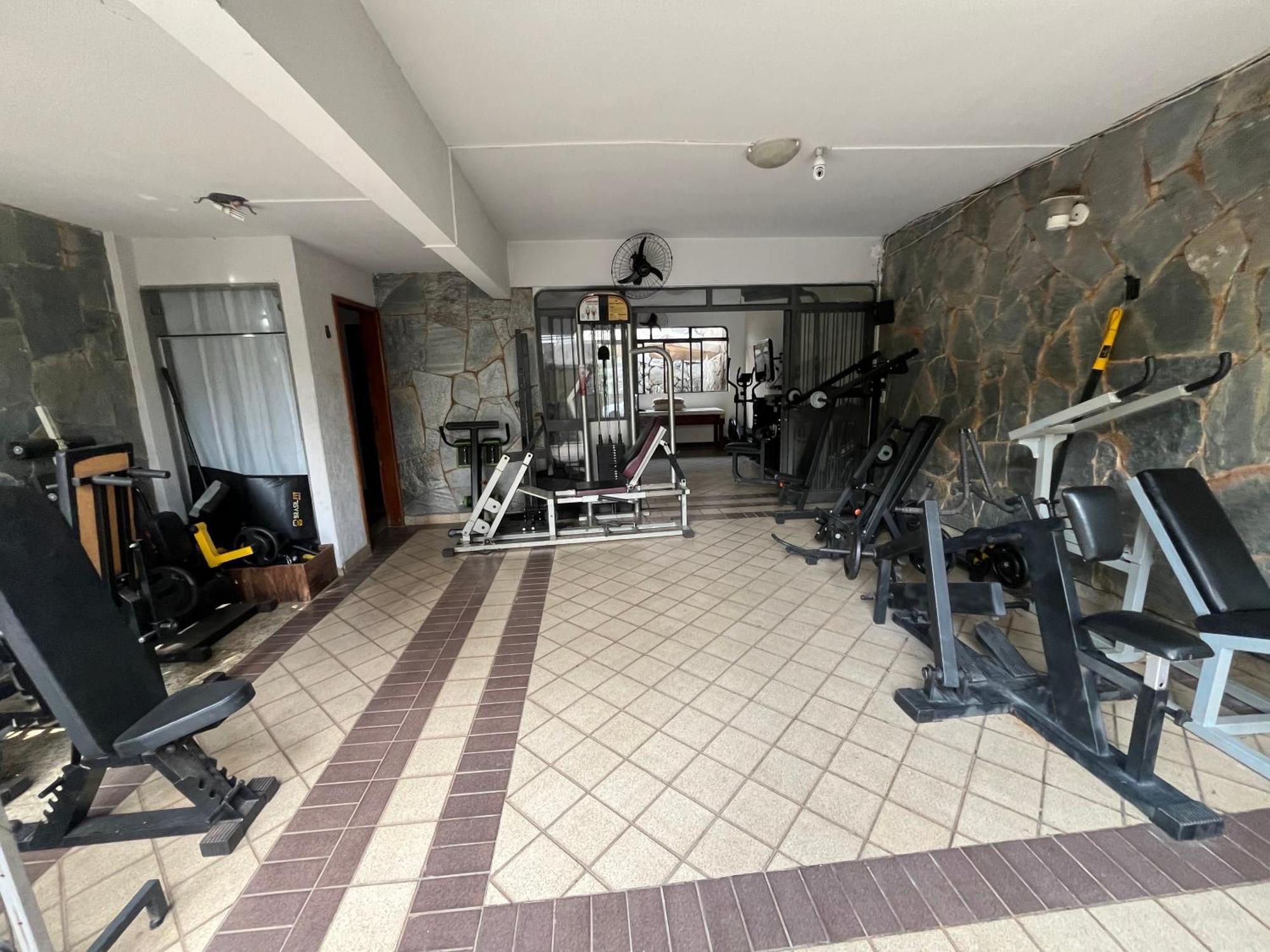 Casa Quintal Bueno! 5 Quartos Com Ar Split E Internet Ultra! Perto Do Melhor De Goiania! Marista Parques Areiao E Vaca Brava Hospital Premium Mater Dei Blue Fit Perdomo Goiania Shopping! Zewnętrze zdjęcie