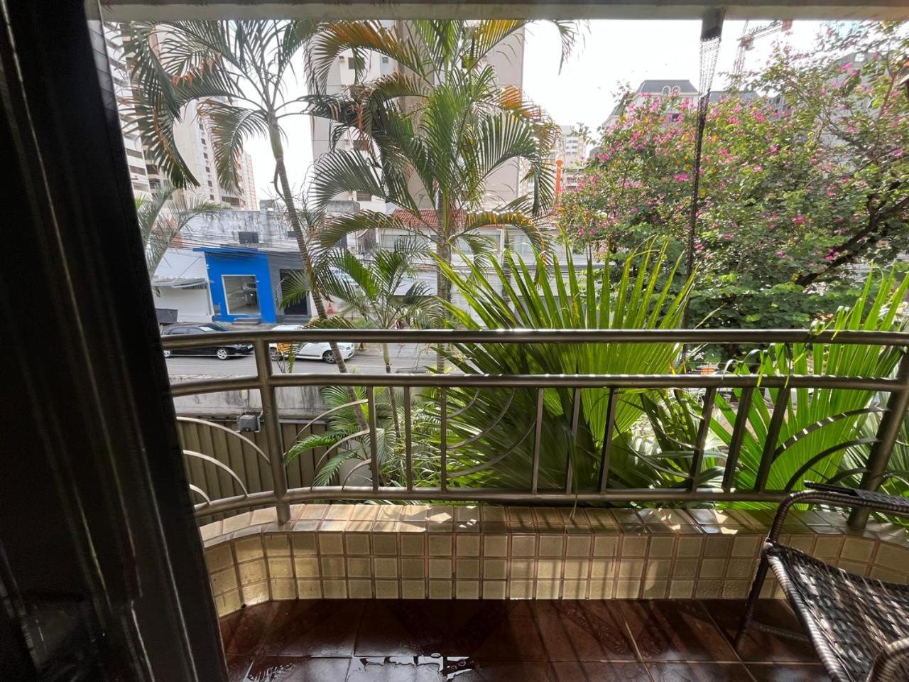 Casa Quintal Bueno! 5 Quartos Com Ar Split E Internet Ultra! Perto Do Melhor De Goiania! Marista Parques Areiao E Vaca Brava Hospital Premium Mater Dei Blue Fit Perdomo Goiania Shopping! Zewnętrze zdjęcie