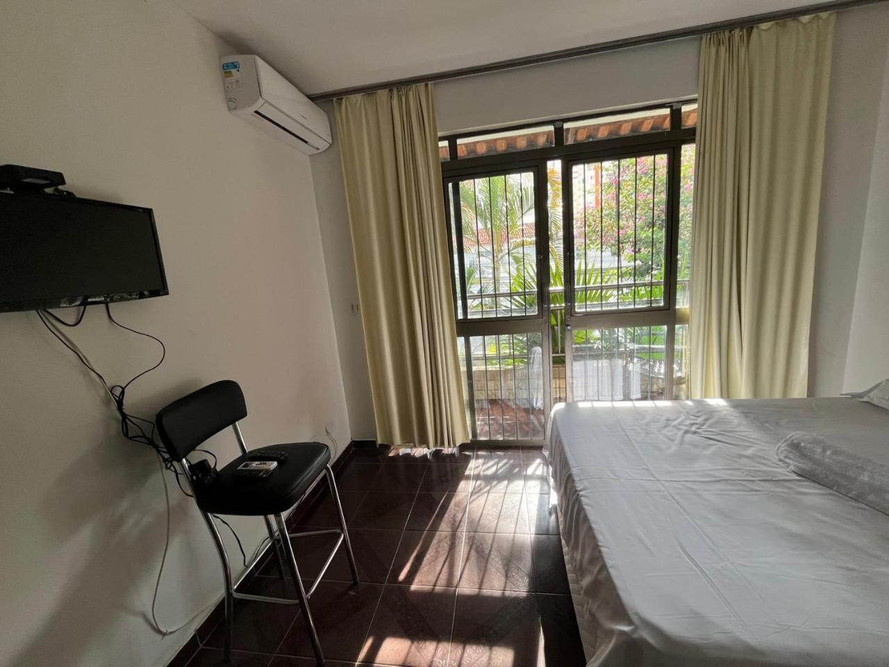 Casa Quintal Bueno! 5 Quartos Com Ar Split E Internet Ultra! Perto Do Melhor De Goiania! Marista Parques Areiao E Vaca Brava Hospital Premium Mater Dei Blue Fit Perdomo Goiania Shopping! Zewnętrze zdjęcie